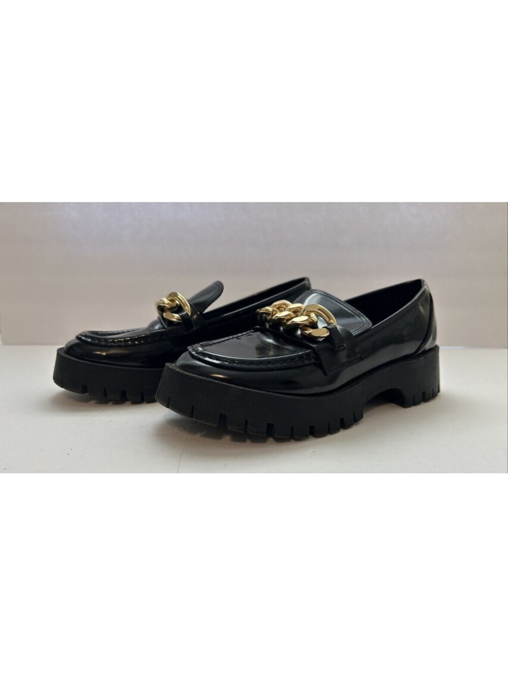 Guess Hillford Lug Sole Loafers Chunky Platform Women's Sz 7.5 Gold Chain Y2K